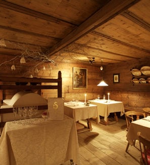 Restaurant St�a Ladina